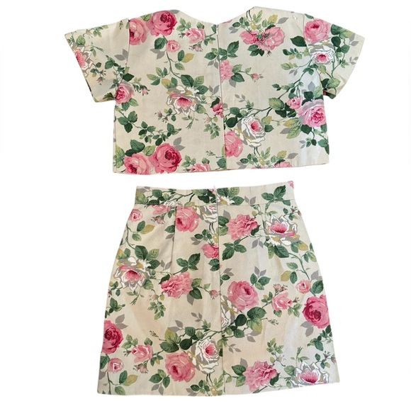 Pink Roses Mini Skirt and Crop Top Set - Picture 5 of 12